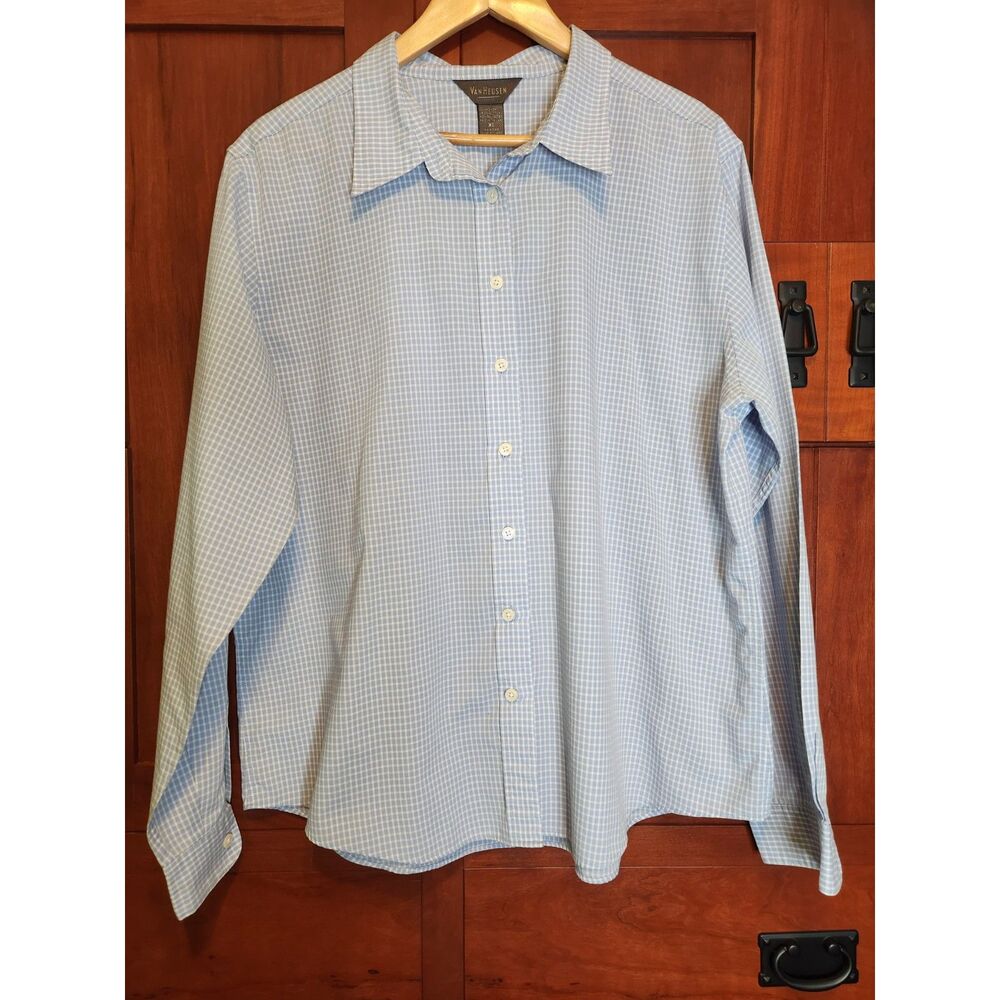 Van Heusen Women's Long Sleeve Light Blue and White Gingham Button Down Size XL